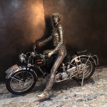The Dixon - Real bike and bronzed clothing. - Hotels Near Me - London, XGL The Dixon - Real bike and bronzed clothing. - Hotels Near Me - London, XGL