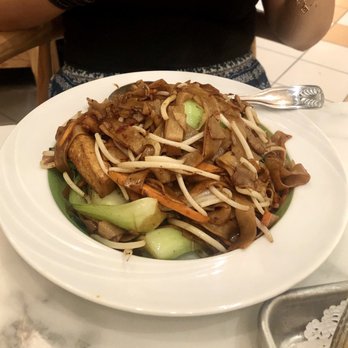 Mamak Vegan Kitchen - Chow Kway Teow 炒河粉 famous wok fried flat rice noodles with tofu, beansprouts, snow peas, soy sauce & chili paste - Vegan Near Me - Chamblee, Georgia Mamak Vegan Kitchen - Chow Kway Teow 炒河粉 famous wok fried flat rice noodles with tofu, beansprouts, snow peas, soy sauce & chili paste - Vegan Near Me - Chamblee, Georgia