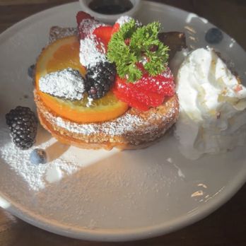 Lapisara Eatery - French Toast - Breakfast & Brunch Near Me - San Francisco, California
