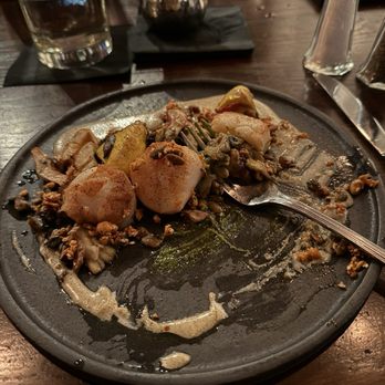 I.d. - Scallops with squash, forged mushrooms, grilled corn and lime salsa - American Near Me - Delafield, Wisconsin I.d. - Scallops with squash, forged mushrooms, grilled corn and lime salsa - American Near Me - Delafield, Wisconsin