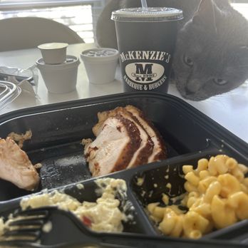 McKenzie's Barbeque & Burgers - Cat approved, 5 stars - Barbeque Near Me - Conroe, Texas