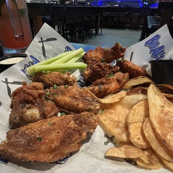 Big Al’s - Wings (overcooked and dry) - Bowling Near Me - Milpitas, California