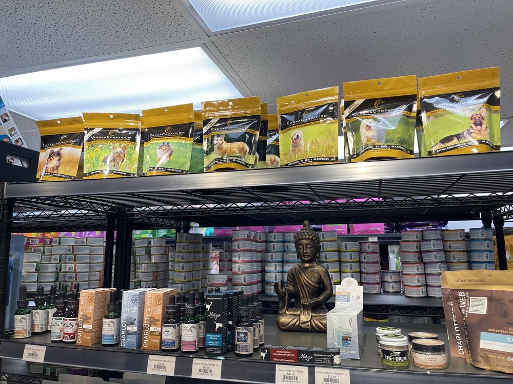 TOM & HOUND Updated July 2024 28 Photos & 28 Reviews 419 E State St, Redlands, California