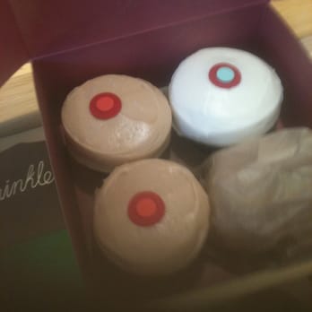 Sprinkles Georgetown - Bakeries Near Me - Washington, DC, District of Columbia Sprinkles Georgetown - Bakeries Near Me - Washington, DC, District of Columbia