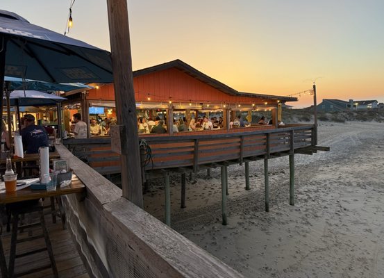 Fish Heads Bar & Grill by null
