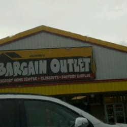 Home Outlet - Front store.