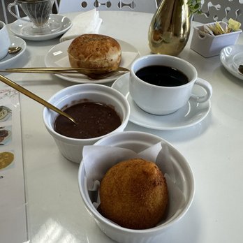 Petit Sweets By Lu - Coffee & Tea Near Me - Fort Myers, Florida