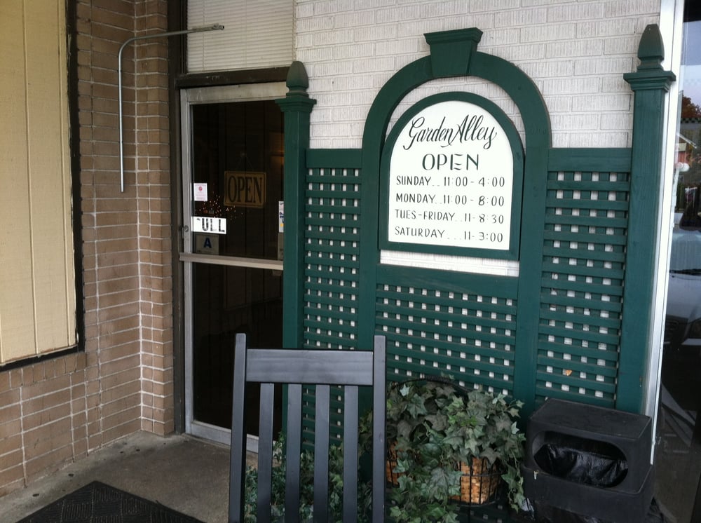 GARDEN ALLEY 16 Reviews 313 S Main St, Mullins, South Carolina