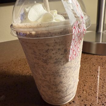 The Burger Den - Oreo shake - at least it was good - Food Delivery Services Near Me - Fremont, Ohio The Burger Den - Oreo shake - at least it was good - Food Delivery Services Near Me - Fremont, Ohio