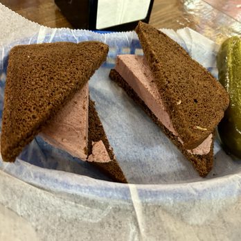 Mars Cheese Castle - Bakeries Near Me - Kenosha, Wisconsin Mars Cheese Castle - Bakeries Near Me - Kenosha, Wisconsin