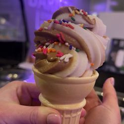 Barista Creamery - Soft serve swirl