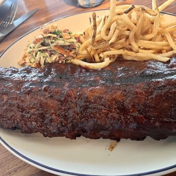 131 Main - Ribs with fries and peanut and ginger slaw - Seafood Near Me - Sarasota, Florida 131 Main - Ribs with fries and peanut and ginger slaw - Seafood Near Me - Sarasota, Florida
