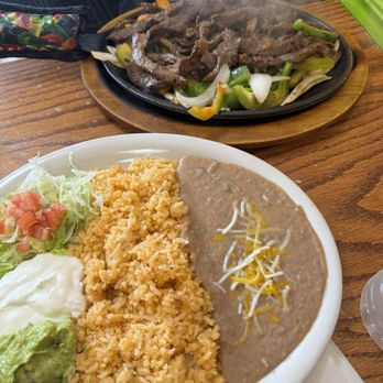 Moctezuma's Mexican Restaurant - Steak Fajitas (Plato) - Mexican Near Me - Springfield, Massachusetts Moctezuma's Mexican Restaurant - Steak Fajitas (Plato) - Mexican Near Me - Springfield, Massachusetts