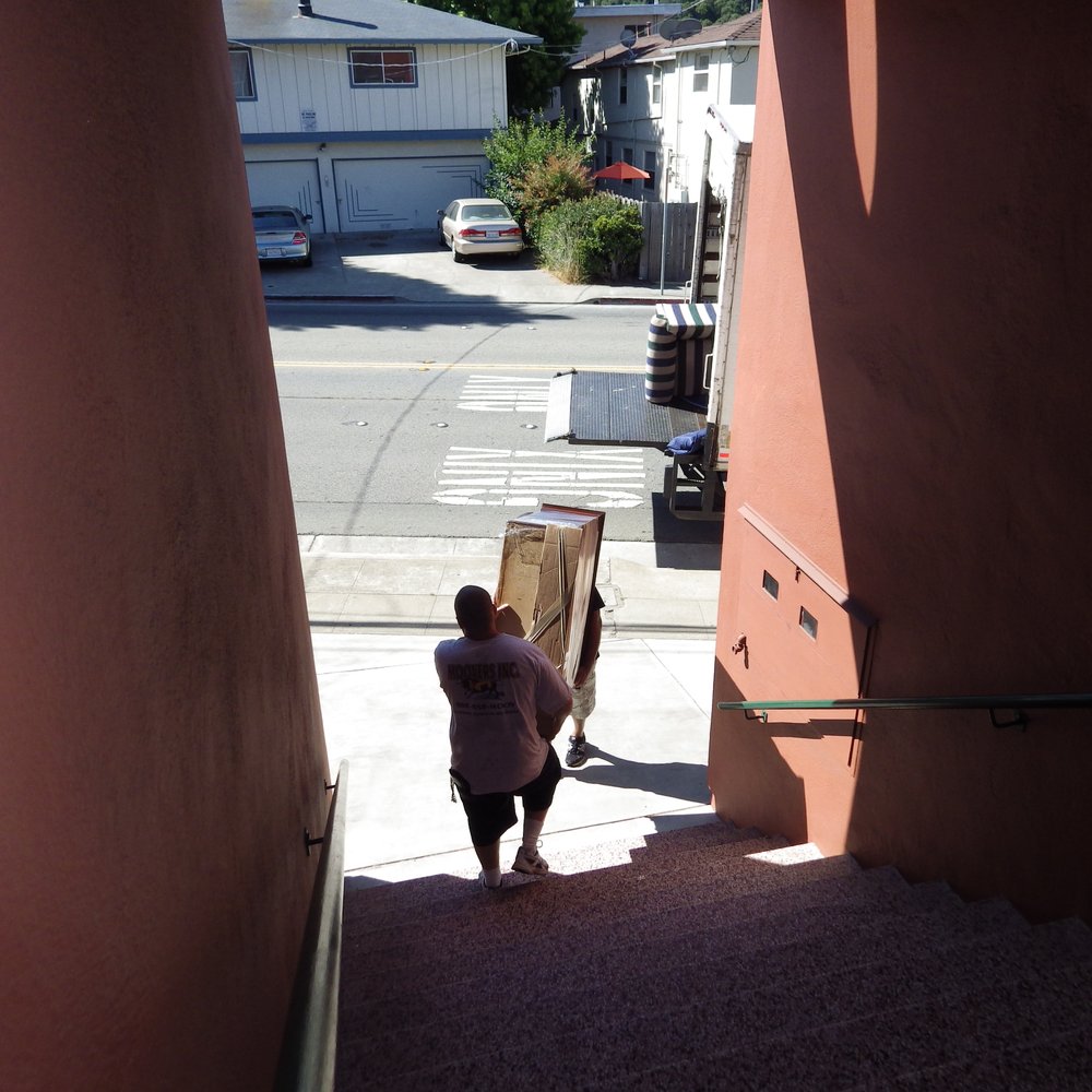 Moovers - 13 steps up..and 13 down...repeatedly. Never a complaint. - Movers Near Me - Cupertino, California Moovers - 13 steps up..and 13 down...repeatedly. Never a complaint. - Movers Near Me - Cupertino, California