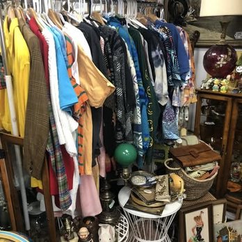 Arlington Heights Antiques - Antiques Near Me - Arlington Heights, Illinois Arlington Heights Antiques - Antiques Near Me - Arlington Heights, Illinois