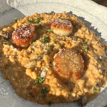 Brava Garden Eatery - Wine Bars Near Me - Pleasanton, California