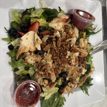 McAlister's Deli - Pecan berry salad - Sandwiches Near Me - Belton, Missouri