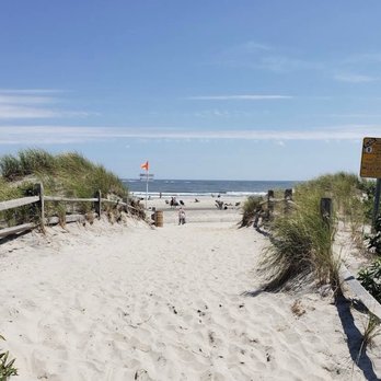 OC Surfing Beach - Plenty of roadside entrances - Surfing Near Me - Ocean City, New Jersey OC Surfing Beach - Plenty of roadside entrances - Surfing Near Me - Ocean City, New Jersey
