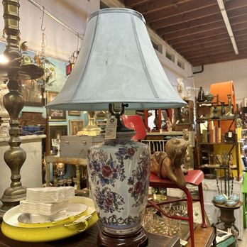 The Mart Collective - Vintage Lamp - Antiques Near Me - Venice, California The Mart Collective - Vintage Lamp - Antiques Near Me - Venice, California
