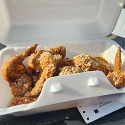 Gyro King & Wings - Garlic parm wings