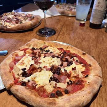 Bacchus - Pizza Near Me - Troy, New York