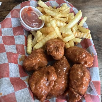 Vegan Bar - Lions Mane Nuggets with Fries - Vegan Near Me - Naperville, Illinois Vegan Bar - Lions Mane Nuggets with Fries - Vegan Near Me - Naperville, Illinois