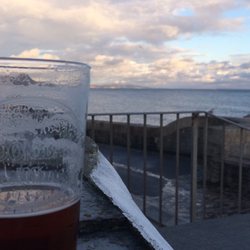 Rock Point Inn - Preprandial pint of Doom Bar overlooking the blue lias cliffs