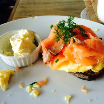 Curious Yellow Kafé - Salmon Croissant (??!) - Coffee & Tea Near Me - London, XGL