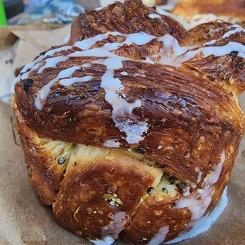 Aioli - Orange and cardamom croissant - Cafes Near Me - West Palm Beach, Florida Aioli - Orange and cardamom croissant - Cafes Near Me - West Palm Beach, Florida