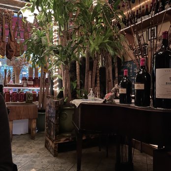 Casa Di Isacco - Ambiance - Italian Near Me - New York, New York