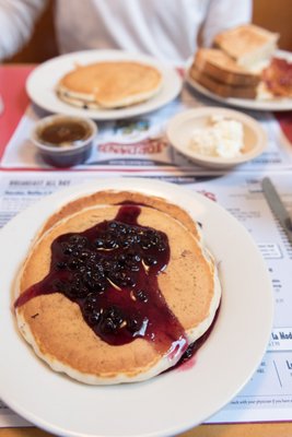 Jordan's Restaurant - Breakfast - Lobster Rolls - Burgers - Pancakes - Sandwiches by null