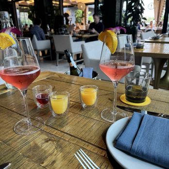 Lemon Grove - Mimosa Kit - Cocktail Bars Near Me - Los Angeles, California