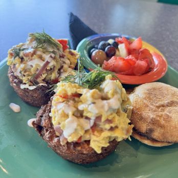 The Friendly Toast - Quiche with a tater tot, hash brown crust - Breakfast & Brunch Near Me - Bedford, New Hampshire The Friendly Toast - Quiche with a tater tot, hash brown crust - Breakfast & Brunch Near Me - Bedford, New Hampshire