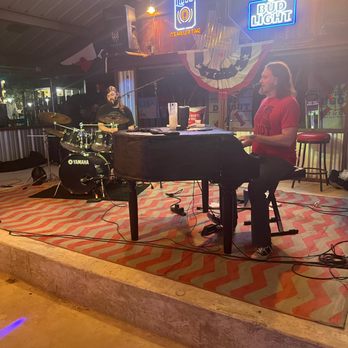 The Dugout - The piano guy! - Bars Near Me - Round Top, Texas The Dugout - The piano guy! - Bars Near Me - Round Top, Texas