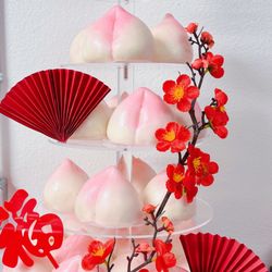 KK Bakery - Shoutao birthday cake with taro, Sesame filing.寿桃包