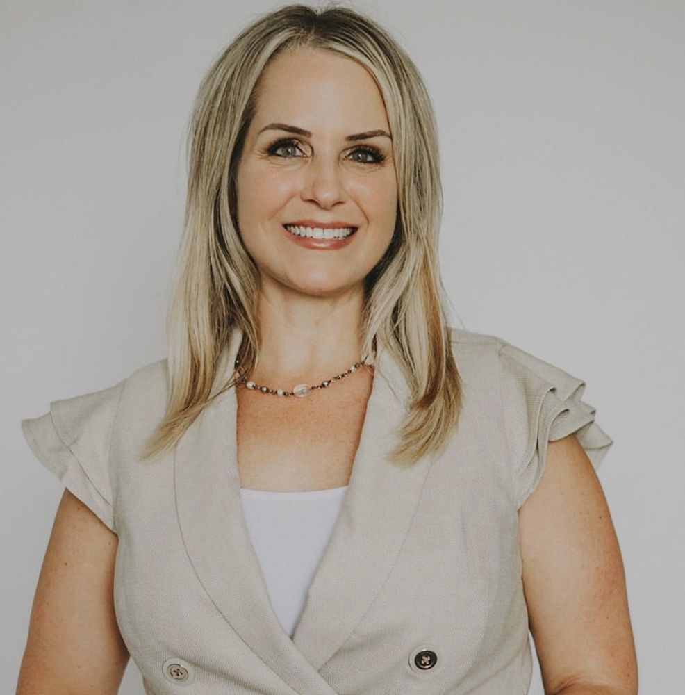 THE SKIN BOUTIQUE Updated July 2024 Request an Appointment 464 W