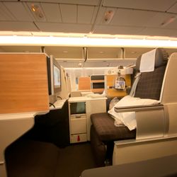 Swiss - 777-300ER LAX - ZRH Business Class Seat (Single)