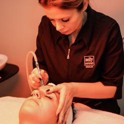 CurAge Spa - Microdermabrasion