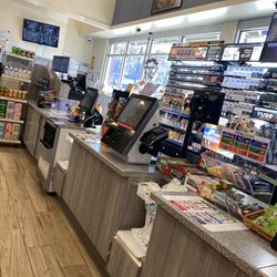 Royal Farms - Self Checkout