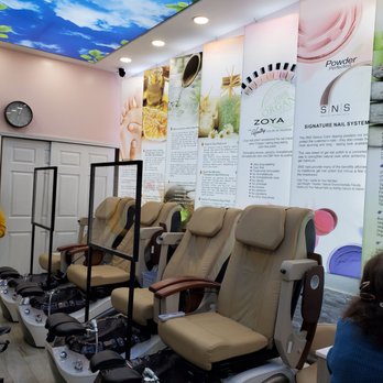 Glowing Nail N Spa - Interior - Nail Salons Near Me - New York, New York Glowing Nail N Spa - Interior - Nail Salons Near Me - New York, New York
