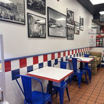 Burger Haven - Seating inside - Burgers Near Me - Huntington, New York Burger Haven - Seating inside - Burgers Near Me - Huntington, New York
