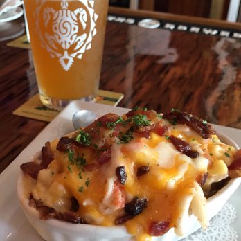 BREW'd Craft Pub - Their special for that weekend we went. Lobster Mac and cheese topped with bacon 07/2017 - Gastropubs Near Me - Honolulu, Hawaii BREW'd Craft Pub - Their special for that weekend we went. Lobster Mac and cheese topped with bacon 07/2017 - Gastropubs Near Me - Honolulu, Hawaii