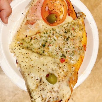 La Porteña - Chimichurri Pizza, Napolitana pizza, Fugazza pizza. - Pizza Near Me - Tustin, California