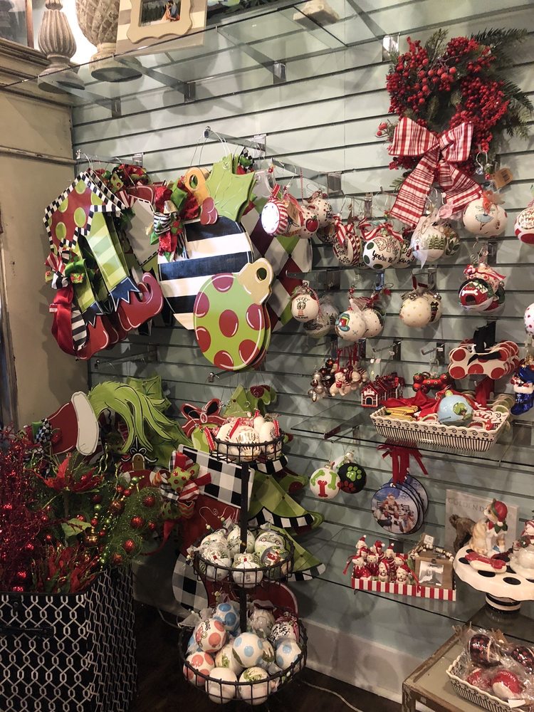 QUEEN BEE GIFTS Updated November 2024 55 Photos & 12 Reviews 3735