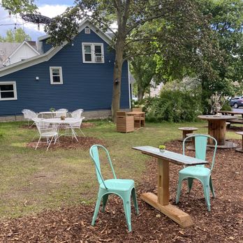 5th and Jefferson Coffee House - outside - Coffee & Tea Near Me - Sturgeon Bay, Wisconsin