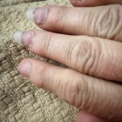 Cj Nails & Spa - Tips and gel came off in 3 days. My tips and nails usually hold up 2-4 weeks.