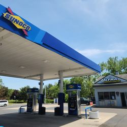 Full serve pumps are #1 and #3
