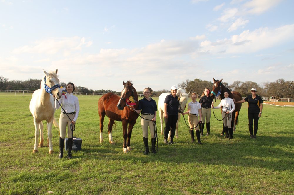 Fine Print Farms - equestrian in Bulverde, TX