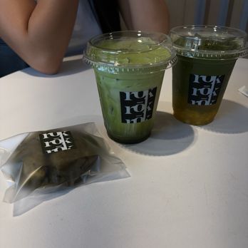 Rok - Olympic Blvd - Earl Grey Matcha Duo, Mango Coconut Matcha, Matcha Macademia Cookie - Coffee & Tea Near Me - Los Angeles, California Rok - Olympic Blvd - Earl Grey Matcha Duo, Mango Coconut Matcha, Matcha Macademia Cookie - Coffee & Tea Near Me - Los Angeles, California
