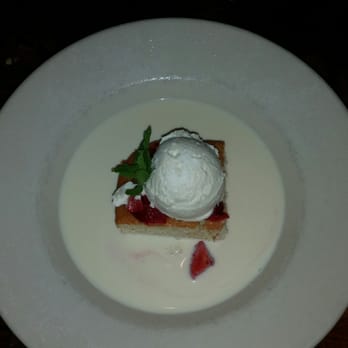 El Monumento - Tres noches dessert - Mexican Near Me - Georgetown, Texas El Monumento - Tres noches dessert - Mexican Near Me - Georgetown, Texas